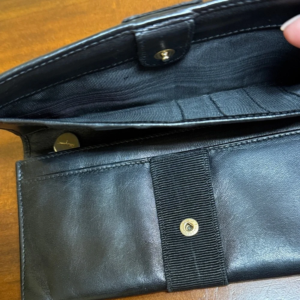 Salvatore Ferragamo Vera Ribbon Black Leather Wallet